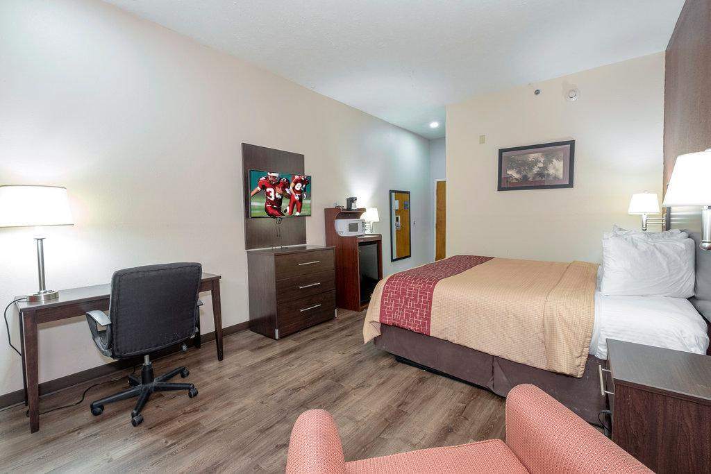 Rodeway Inn Brandon Dış mekan fotoğraf