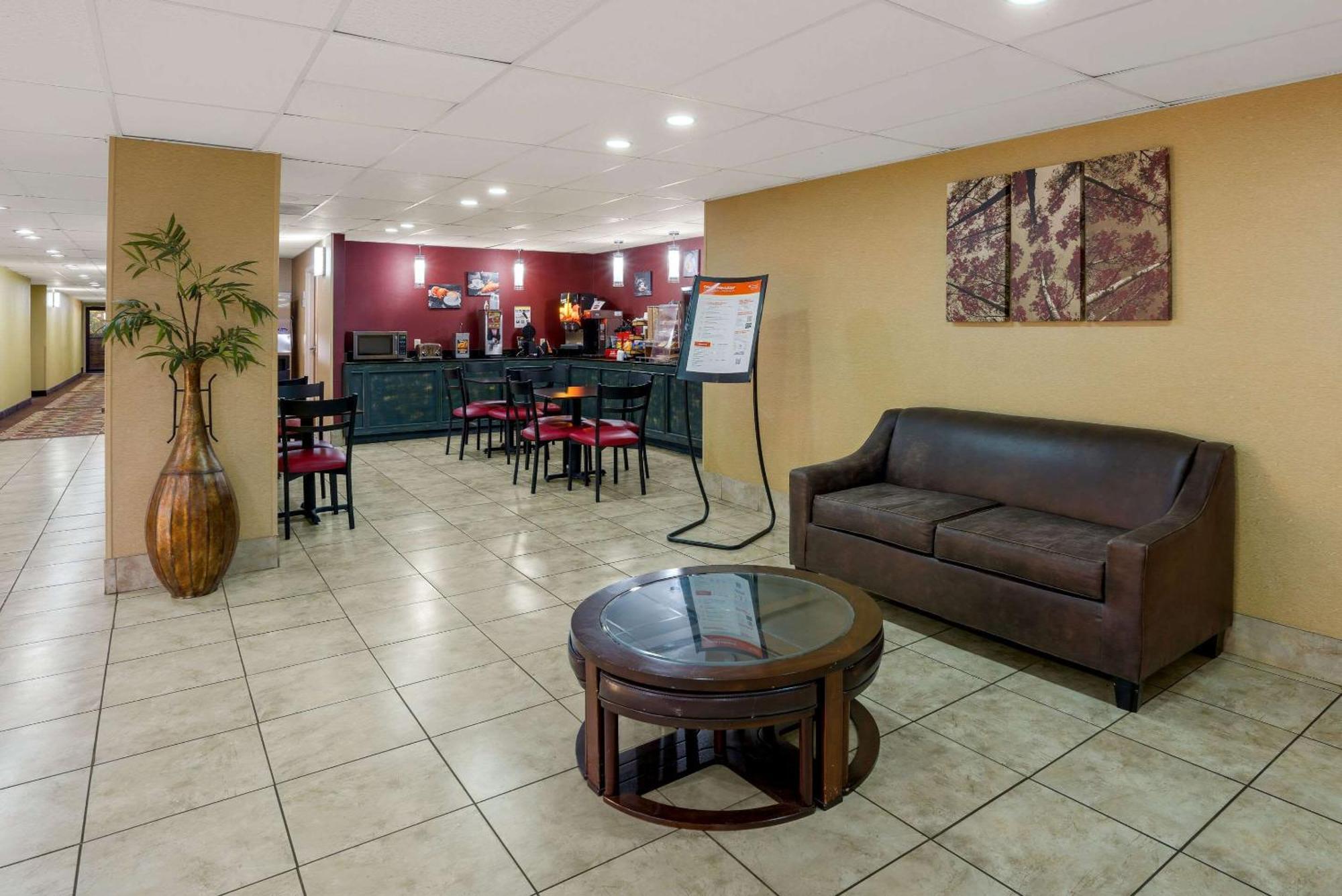 Rodeway Inn Brandon Dış mekan fotoğraf