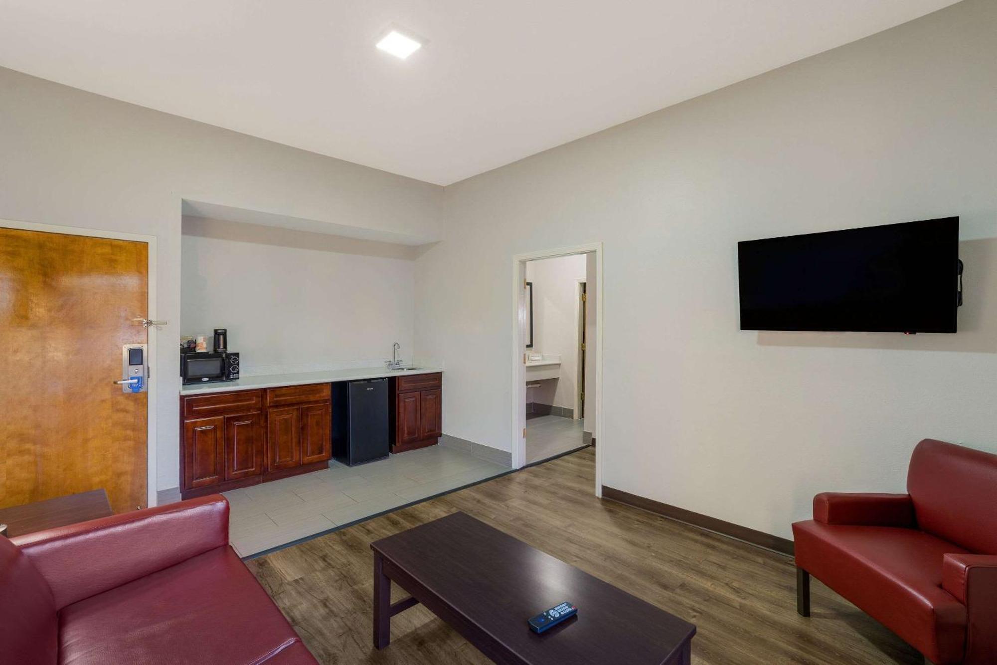 Rodeway Inn Brandon Dış mekan fotoğraf