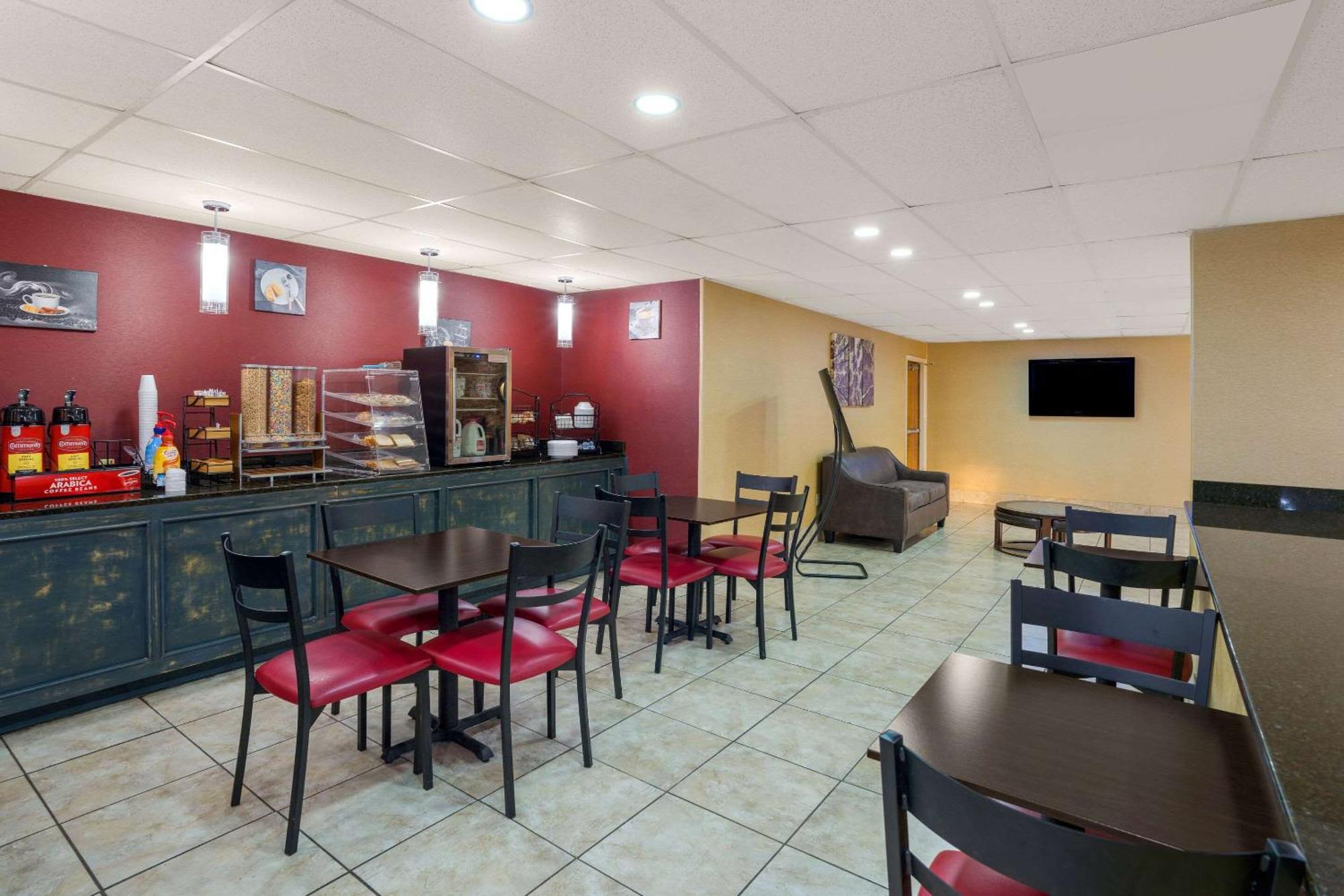 Rodeway Inn Brandon Dış mekan fotoğraf