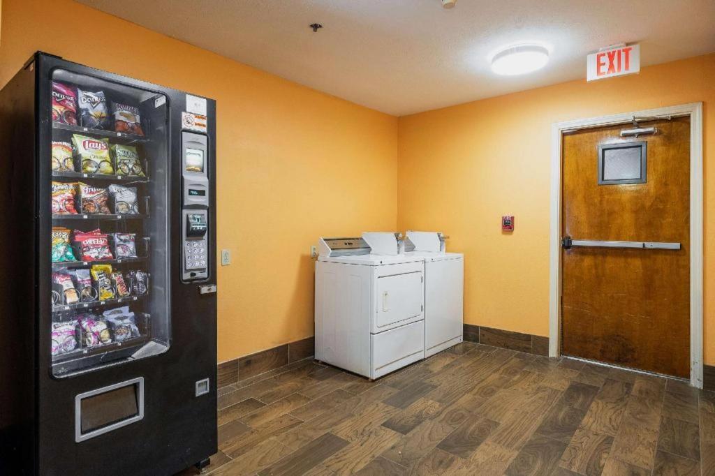 Rodeway Inn Brandon Dış mekan fotoğraf