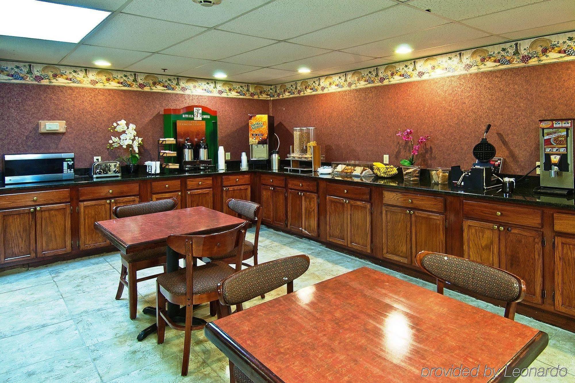 Rodeway Inn Brandon Dış mekan fotoğraf